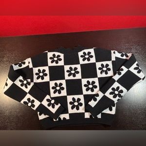 Hollister Knit Cropped Sweater Black & White Box of Daisies Checkerboard